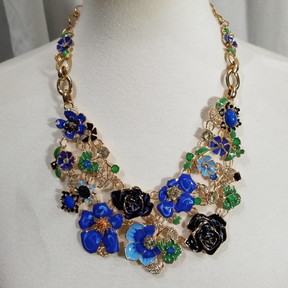 Jewelry - Necklace